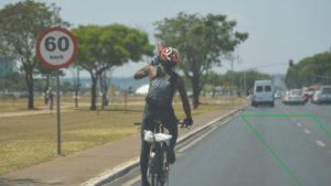 Bolsonaro anuncia redução no imposto de importação de bicicletas