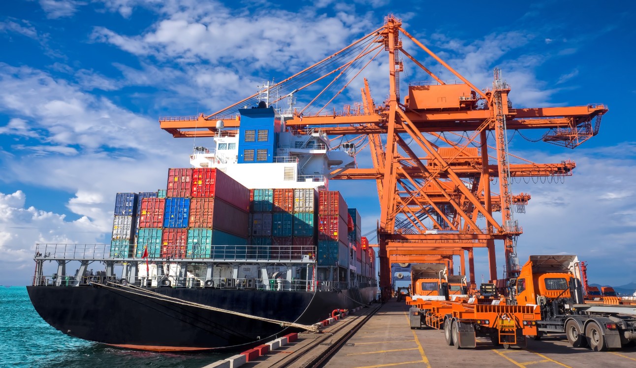 Falta de contêineres e navios impede avanço de exportações em Santa Catarina
