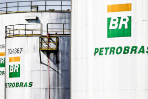 Importação de gasolina pela Petrobras cresce 950% no 3º trimestre