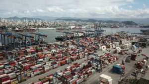 Operação Padrão Atrasa Liberação de Mais de 5 Mil contêineres no Porto de Santos