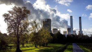 Europa faz acordo histórico com imposto de carbono sobre importação
